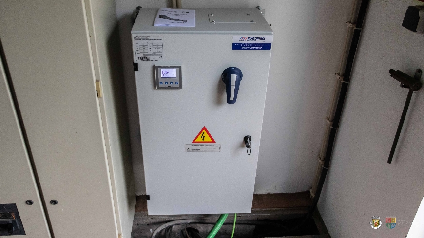 Instalação de baterias de condensadores, Praia Ambiente reforça medidas de eficiência energéti