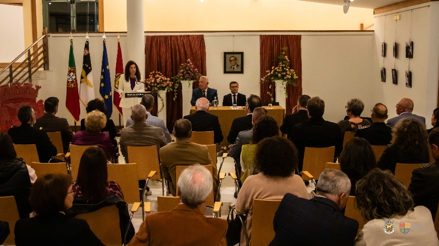 Presidente da Câmara Municipal na inauguração do Festival Literário: Prémio Literário Vitorin