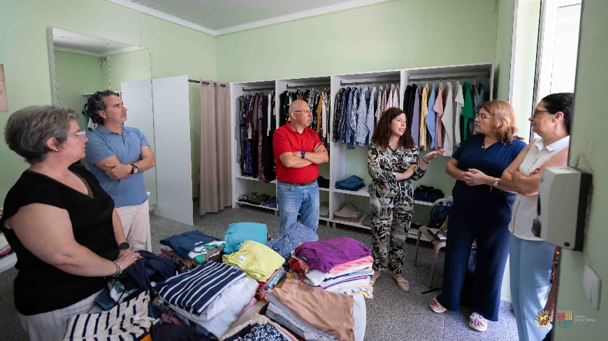 Iniciativa da Câmara Municipal da Praia da Vitória, Loja social “Reveste” abre ao público na