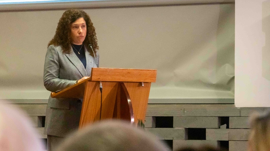 Defende Vânia Ferreira em seminário sobre transportes marítimos: Fiabilidade e previsibilidade n